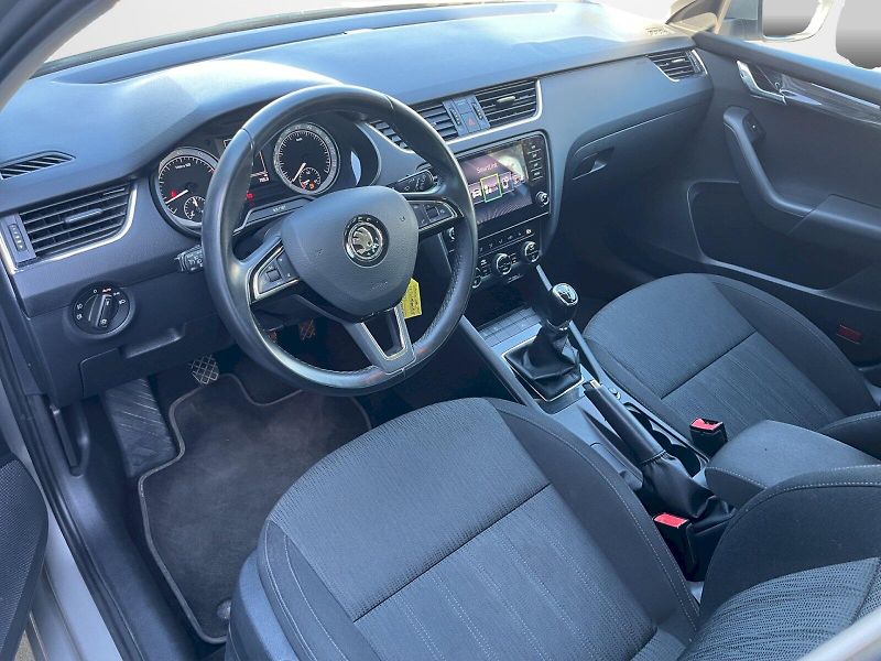 Škoda Octavia (2018) 1.5 TSI 110kW Style Plus combi - fotka 5 z 30