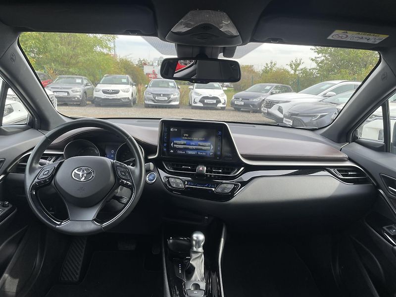 Toyota C-HR EXECUTIVE LED 1.8 Hyb. 90 kW  - fotka 2 z 24