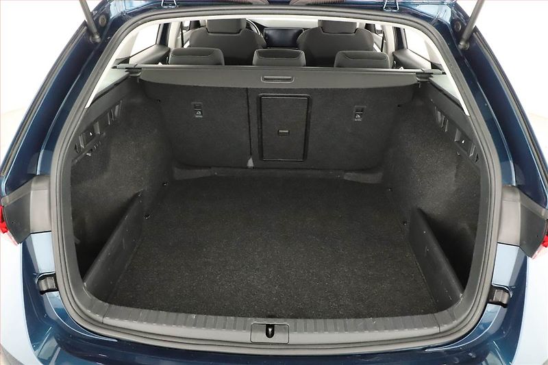 Škoda Octavia (2022) 2.0 TDI, ČR,1.maj, Serv.kniha - fotka 19 z 20