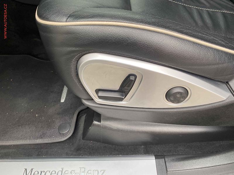 Mercedes-Benz Třídy M (2012) 3.0 CDi ML 350 4Matic, 1.maj - fotka 14 z 20