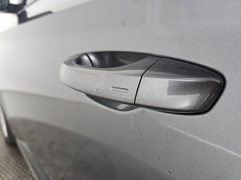 Škoda Superb (2023) COMBI 2.0TSI 206kW 4X4 Laurin - fotka 29 z 34