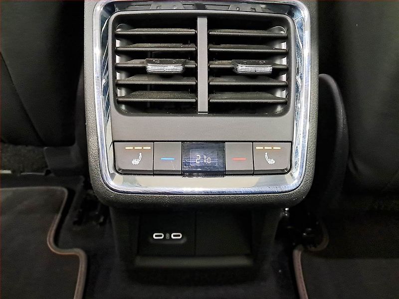 Škoda Enyaq (2021) iV 80 (82 kWh), SoH 92% - fotka 19 z 27