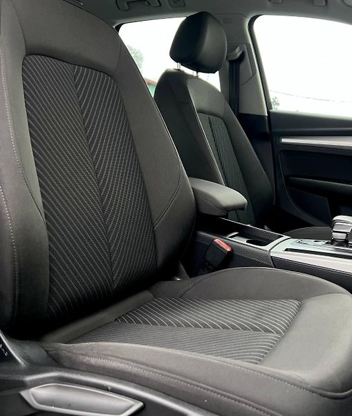 Audi Q5 (2023) 120kW ADAPTIVNÍ TEMPOMAT  - fotka 22 z 25