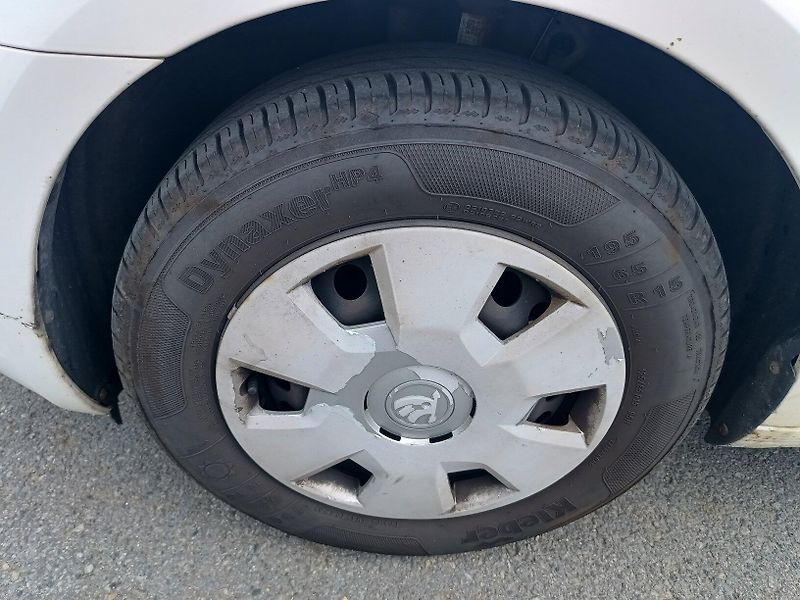 Škoda Octavia III 1.6 TDI - fotka 9 z 56
