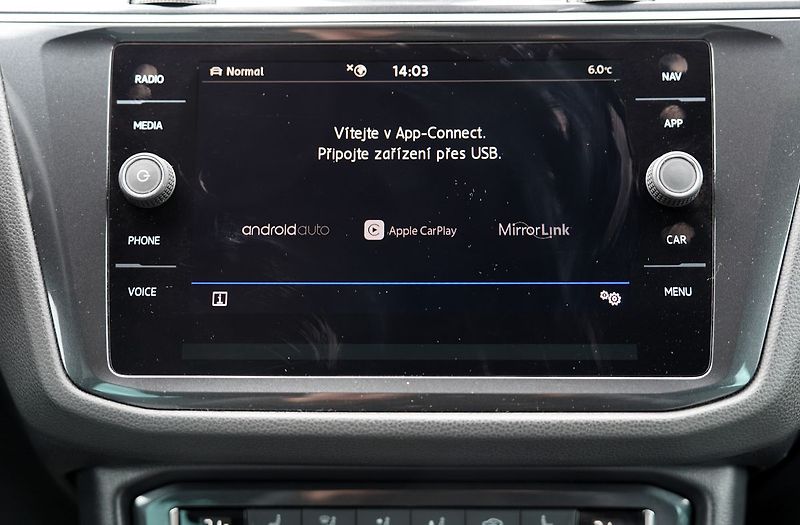 Volkswagen Tiguan 2.0 TSI 4Motion/DSG/R-line/ČR - fotka 43 z 54