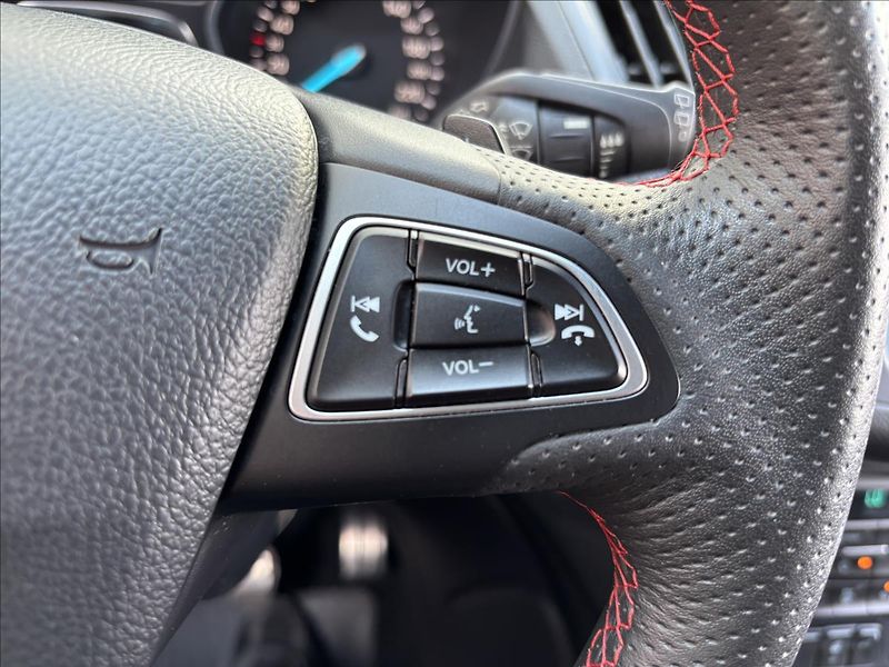 Ford Kuga 2,0 EcoBoost 170 kW ST-Line - fotka 29 z 44