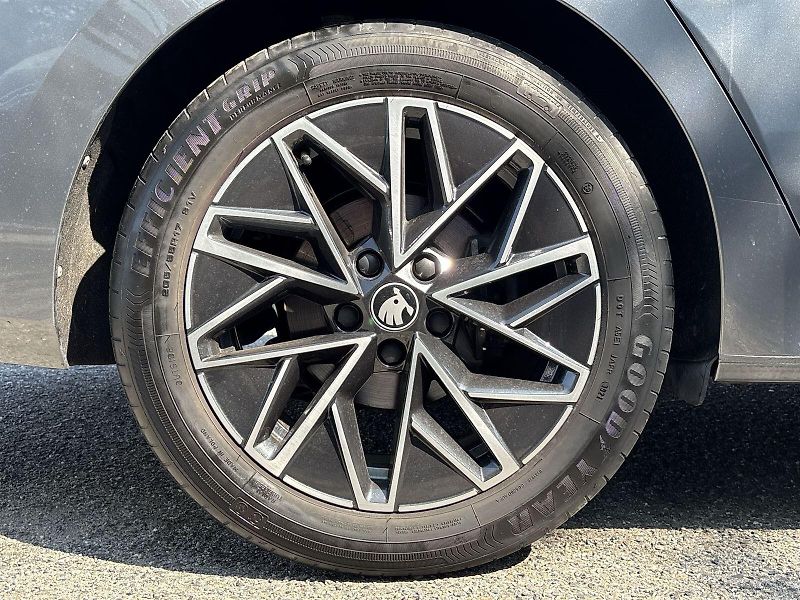 Škoda Octavia (2025) Combi 2.0 TSI 4x4 DSG Sportlin - fotka 29 z 31