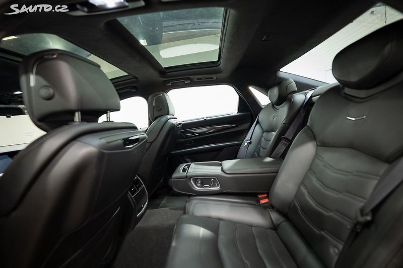 Cadillac CT6 3.0 TT 307 kW 4x4 - fotka 10 z 31