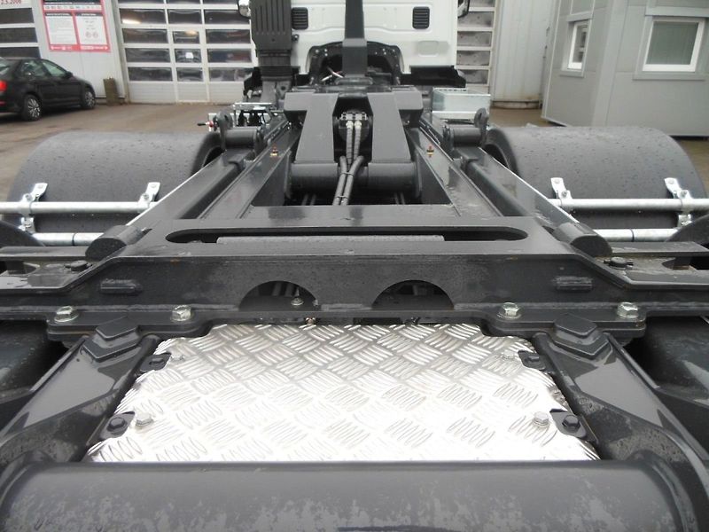 Iveco X-WAY 280X46,TNH 20,SKLADEM - fotka 15 z 30