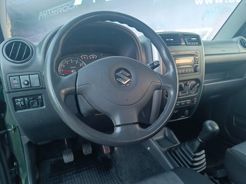 Suzuki Jimny 1.3/63kW, benzin, 4x4 - fotka 17 z 23