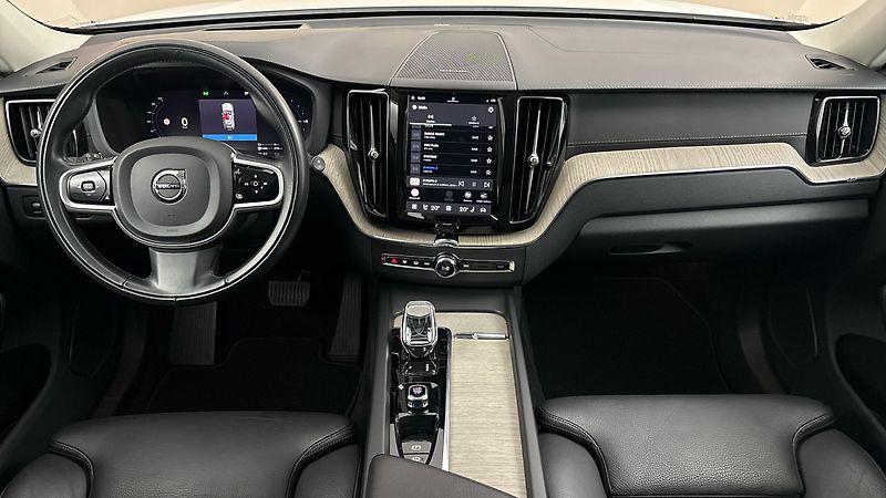 Volvo XC60 2.0 T6 AUT AWD Recharge Inscri - fotka 8 z 33