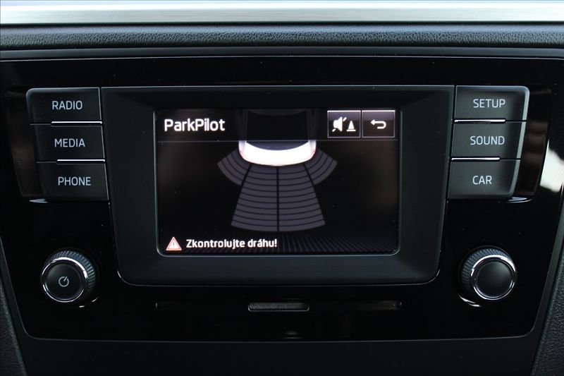 Škoda Rapid 1,4 TDI  NOVÉ V ČR - fotka 12 z 32