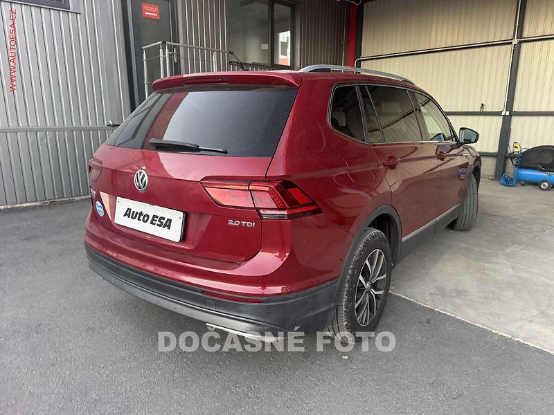 Volkswagen Tiguan Allspace (2018) 2.0 TDi, AT, LED, panorama - fotka 2 z 3