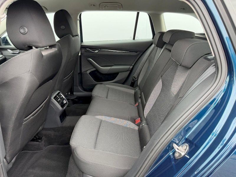 Škoda Octavia (2022) 2.0 TDI 110kW Ambition Plus Ex - fotka 25 z 35