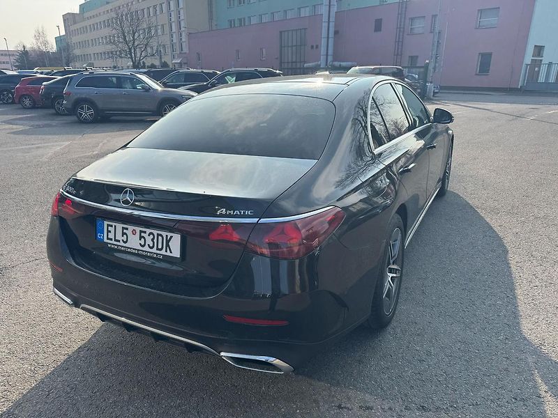 Mercedes-Benz Třídy E E 400 e 4MATIC PHEV demo - fotka 7 z 26