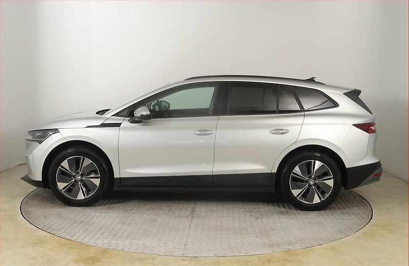 Škoda Enyaq (2025) 50 (52 kWh), SoH 100% - fotka 3 z 30