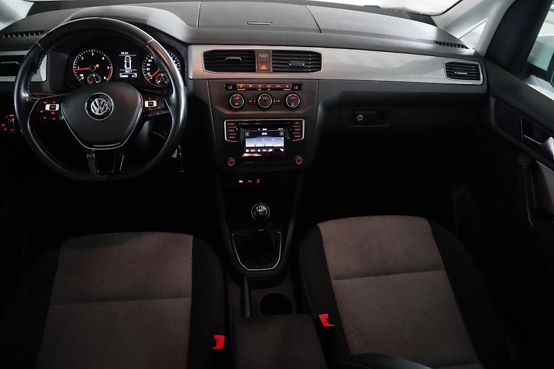 Volkswagen Caddy - fotka 5 z 24