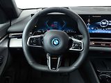 BMW Řada 5 550e xDrive - náhled 13