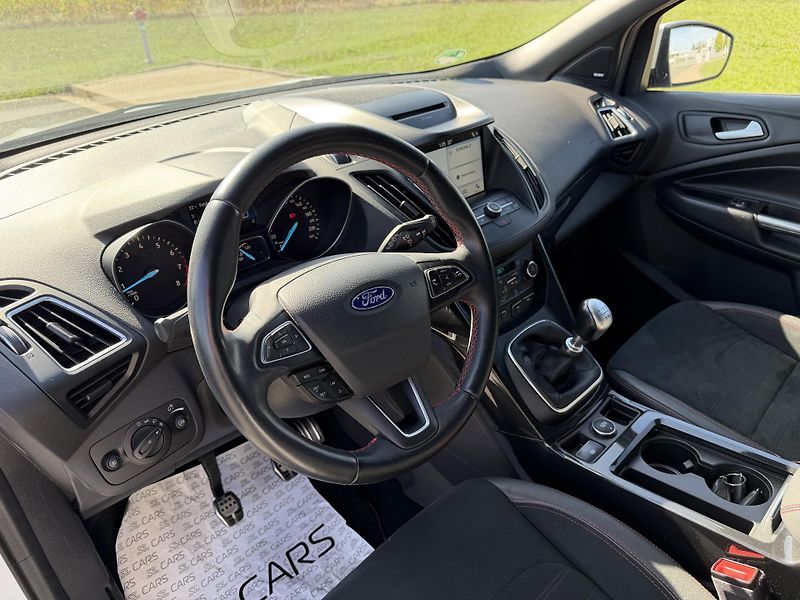 Ford Kuga 1.5 EB ST PANORAMA SERVISKA - fotka 12 z 48