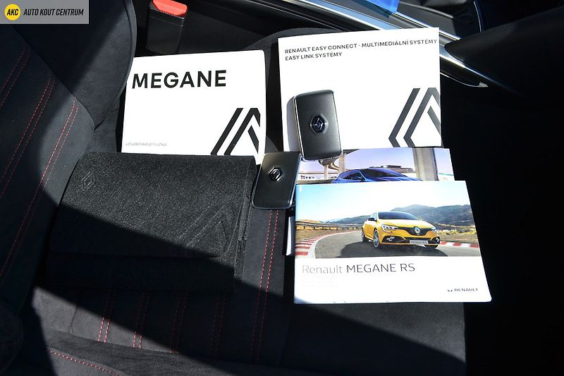Renault Mégane R.S. TROPHY 1.8TCE 300 EDC - fotka 52 z 54