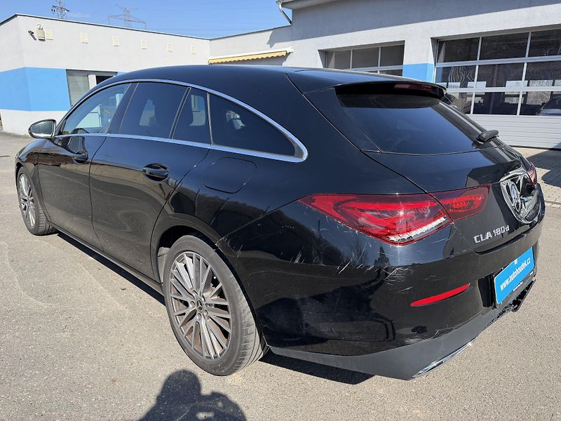Mercedes-Benz CLA Kombi 180d 85kW  - fotka 5 z 17