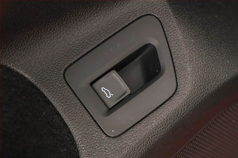Volkswagen Arteon (2023) 2.0 TSI - fotka 10 z 20