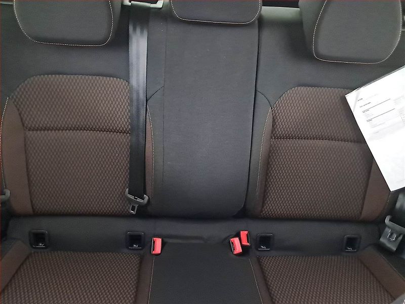 Škoda Fabia (2023) Style Plus 1.0 TSI, Serv.kniha - fotka 10 z 16
