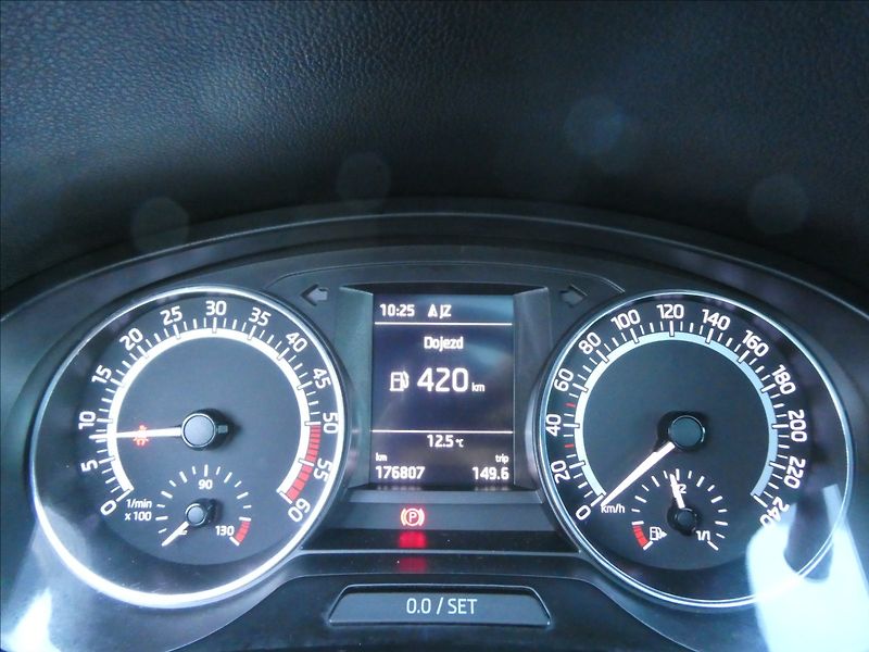 Škoda Rapid 1,6 TDi 85kW MonteCarlo, ČR - fotka 34 z 43