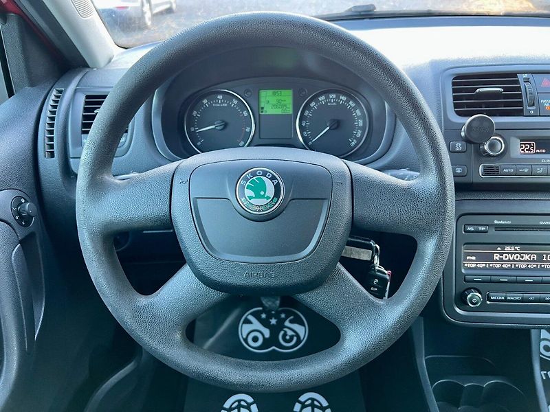 Škoda Fabia (2013) 1.2 TSI 63 kW - fotka 14 z 19