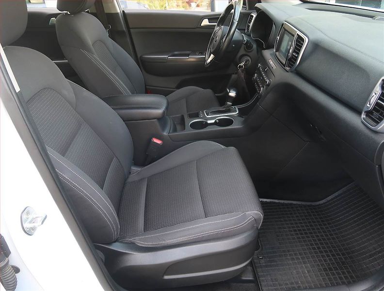 Kia Sportage (2017) Gold 1.7 CRDi, Automat - fotka 9 z 22