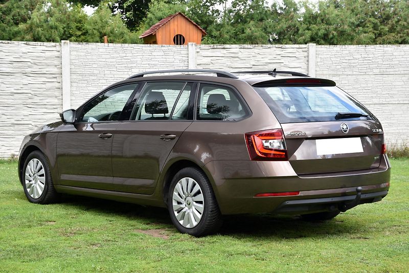 Škoda Octavia 1.5 TSi G-TEC,NAVI,TEMP,TAŽNÉ - fotka 4 z 45