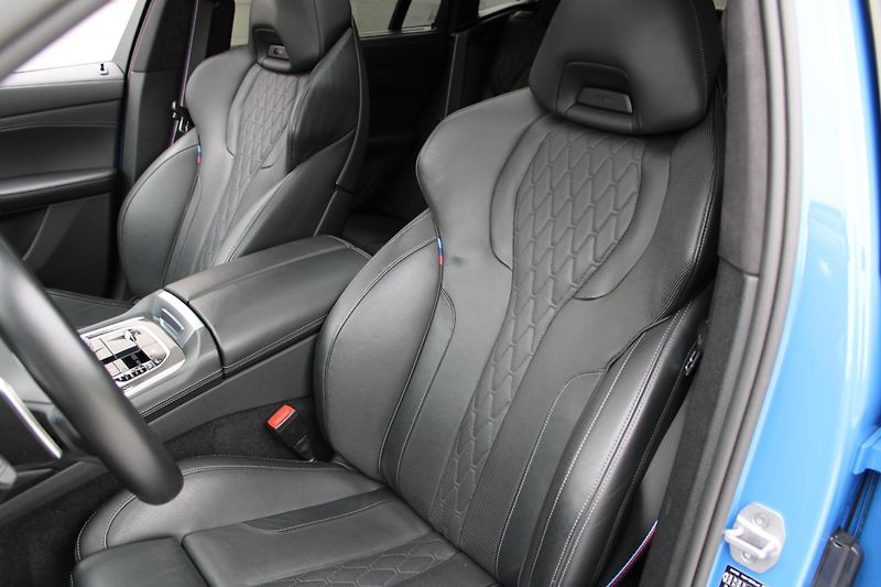 BMW X6 40d*M-sport*Karbon*Vzduch*B&W* - fotka 9 z 50