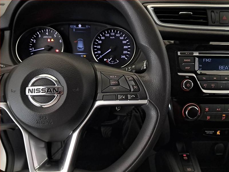 Nissan Qashqai (2018) 1.2 DIG-T, Serv.kniha - fotka 15 z 18