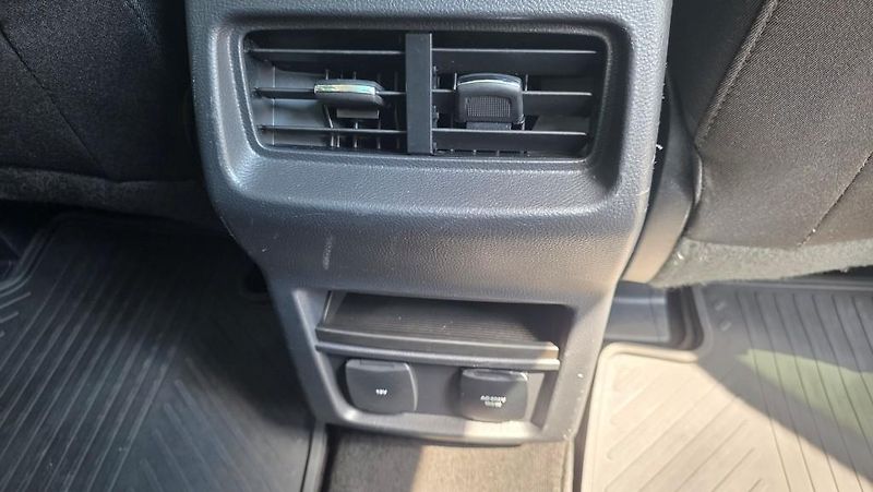 Ford Galaxy (2023) 2.5i HEV Titanium 7 míst AT TZ - fotka 20 z 44