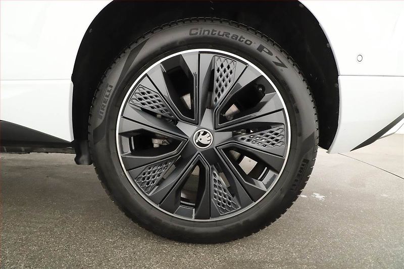 Škoda Karoq (2025) 2.0 TSI, SPORTLINE, AUTOMAT - fotka 21 z 21