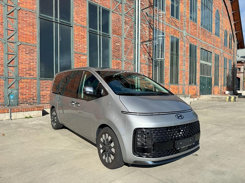 Hyundai Staria (2024) 2,2 PREMIUM LUXURY AT 4x2  - fotka 4 z 33