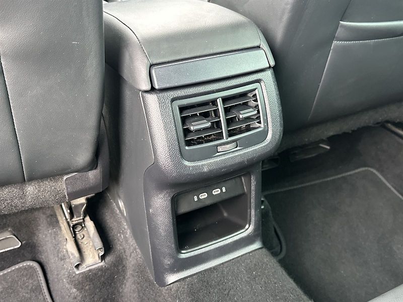 Seat Ateca (2023) 1.5 TSI DSG FR - fotka 22 z 33