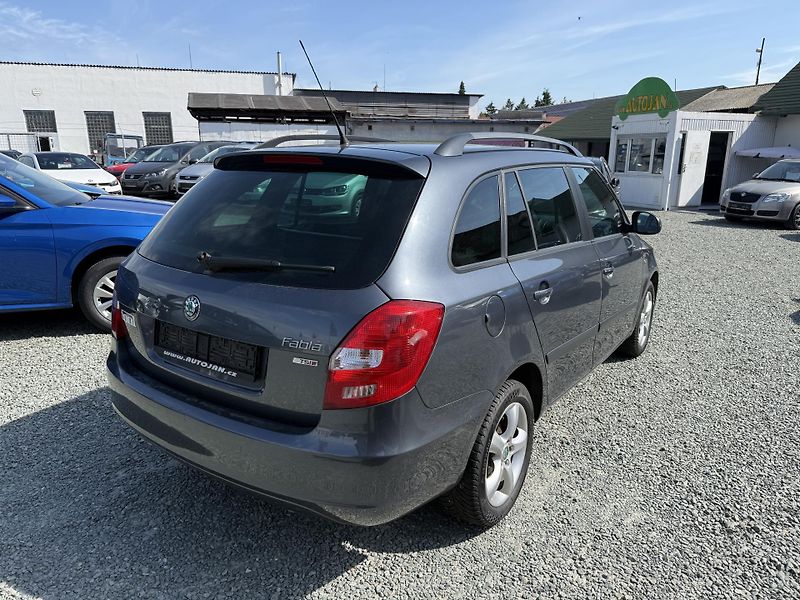 Škoda Fabia 1.2 TSI FAMILY - fotka 6 z 13