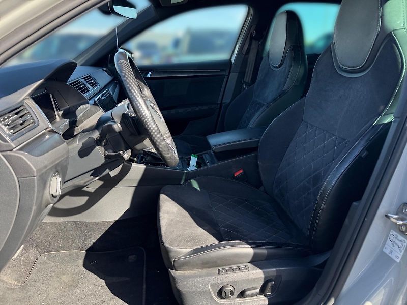 Škoda Superb (2022) SPORTLINE 1.5TSI 110kW DSG TAŽ - fotka 7 z 11