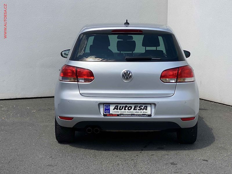Volkswagen Golf (2012) 2.0 TDi, Style, navi - fotka 5 z 18