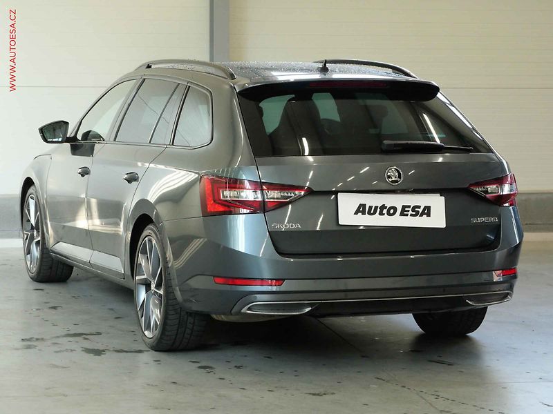 Škoda Superb (2018) 2.0 TDI, Ambiente, DSG - fotka 6 z 22