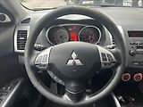 Mitsubishi Outlander 2,0 DI-D  Intense plus 4WD - náhled 12