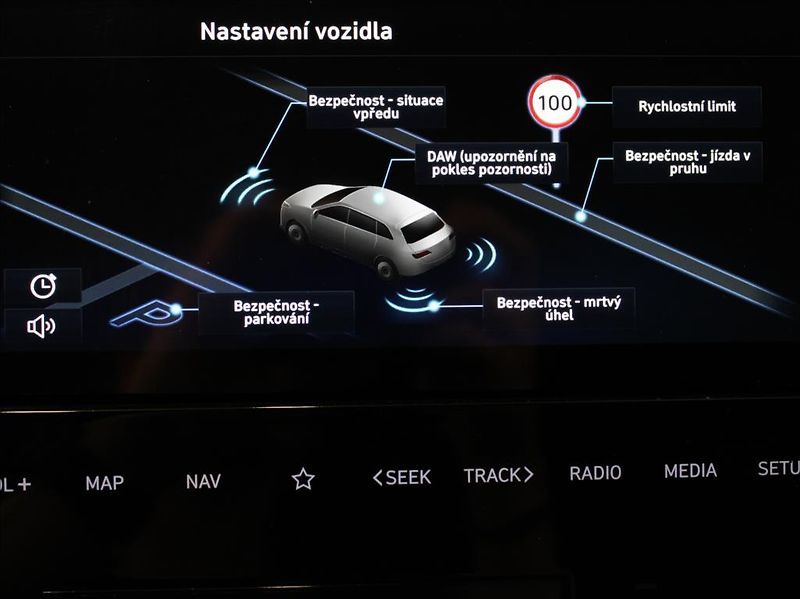 Hyundai Tucson 1,6 T-GDi MHEV N-Line 75tkm! - fotka 13 z 24