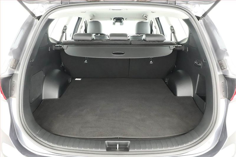 Hyundai Santa Fe (2021) 2.2 CRDi - fotka 11 z 22
