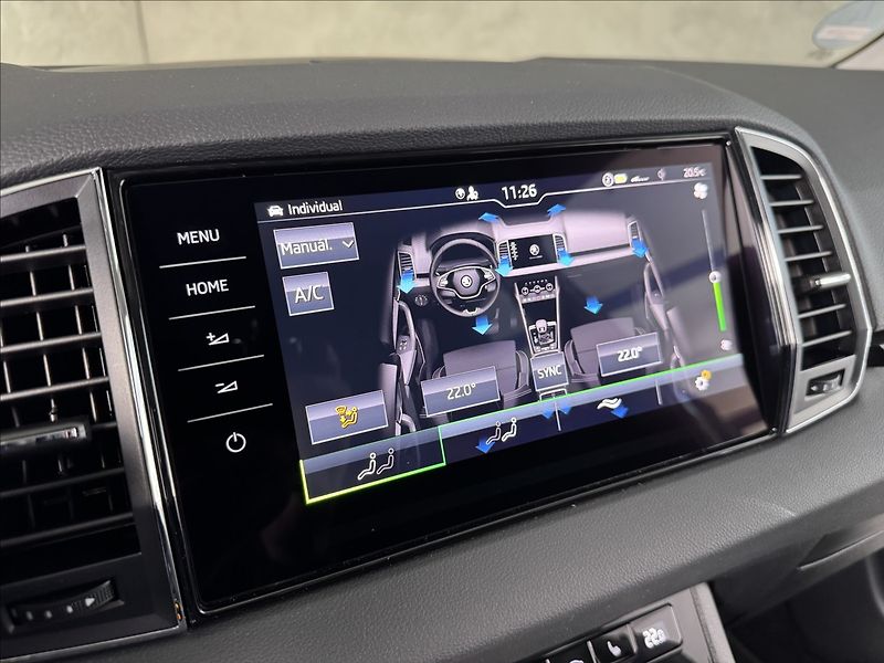 Škoda Karoq 2,0 TDi  DSG 4x4 Style Virtual - fotka 38 z 44