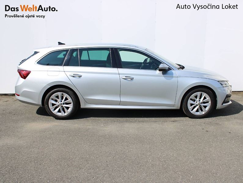 Škoda Octavia (2023) 2.0 TDI DSG Head Up TAŽNÉ kůže - fotka 9 z 35
