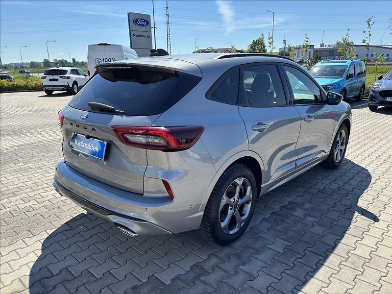 Ford Kuga 1,5 EcoBoost  111kW ST-Line X - fotka 5 z 49
