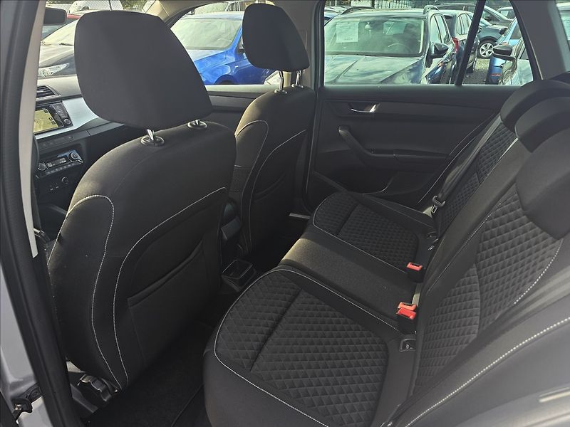 Škoda Fabia III 1,0 TSi 70KW Drive - fotka 28 z 44