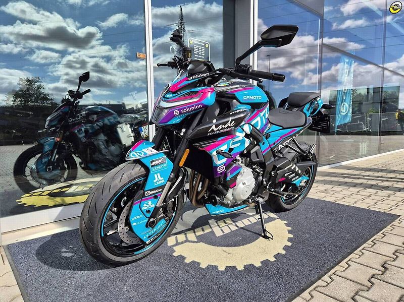 CFMOTO (2026) 675 NK GP edition - fotka 8 z 18