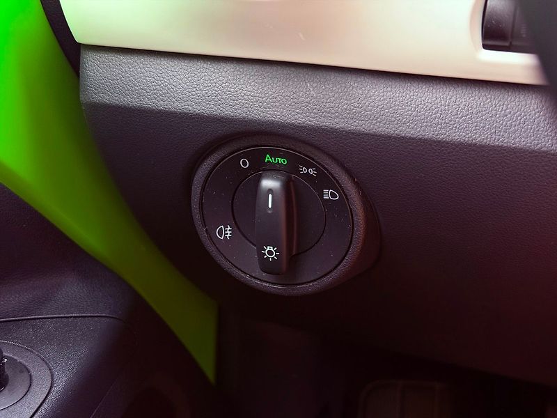 Škoda Citigo 1.0 MPi Fun, Serviska, 1.Maj - fotka 24 z 27